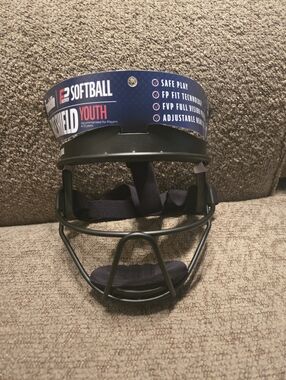 New Franklin Sports Softball Youth Face Mask for Fielders Black Ages 6-12